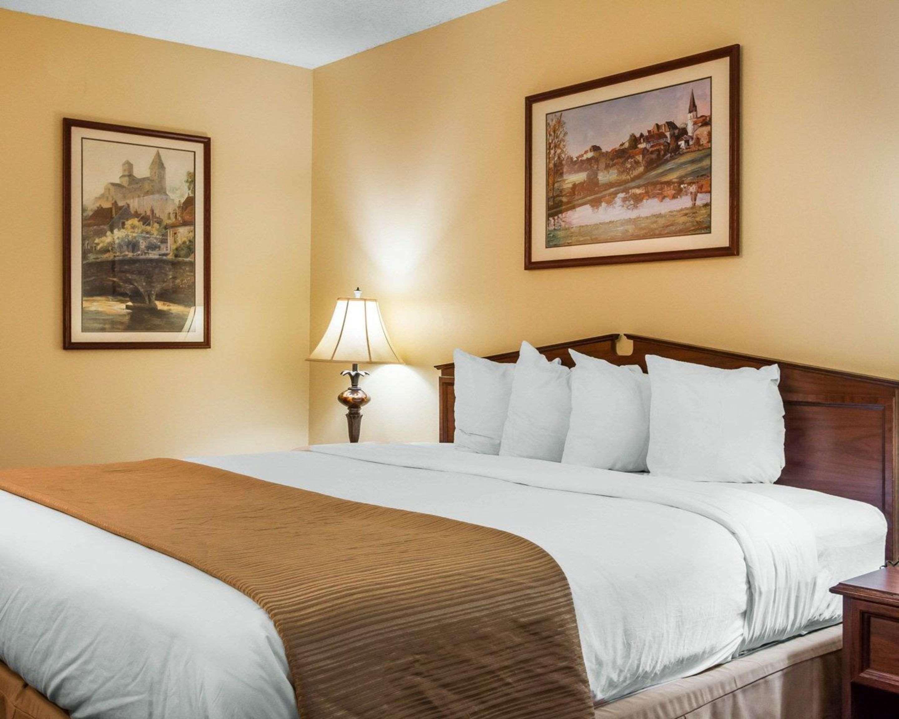 Hotel Baymont By Wyndham Selma Exteriér fotografie