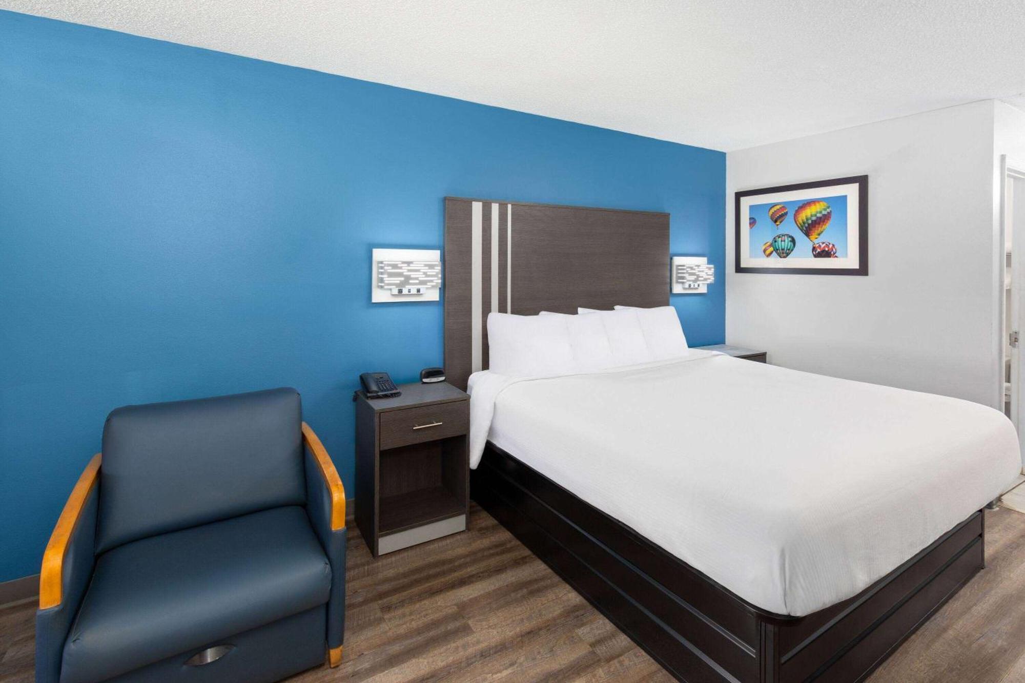 Hotel Baymont By Wyndham Selma Exteriér fotografie