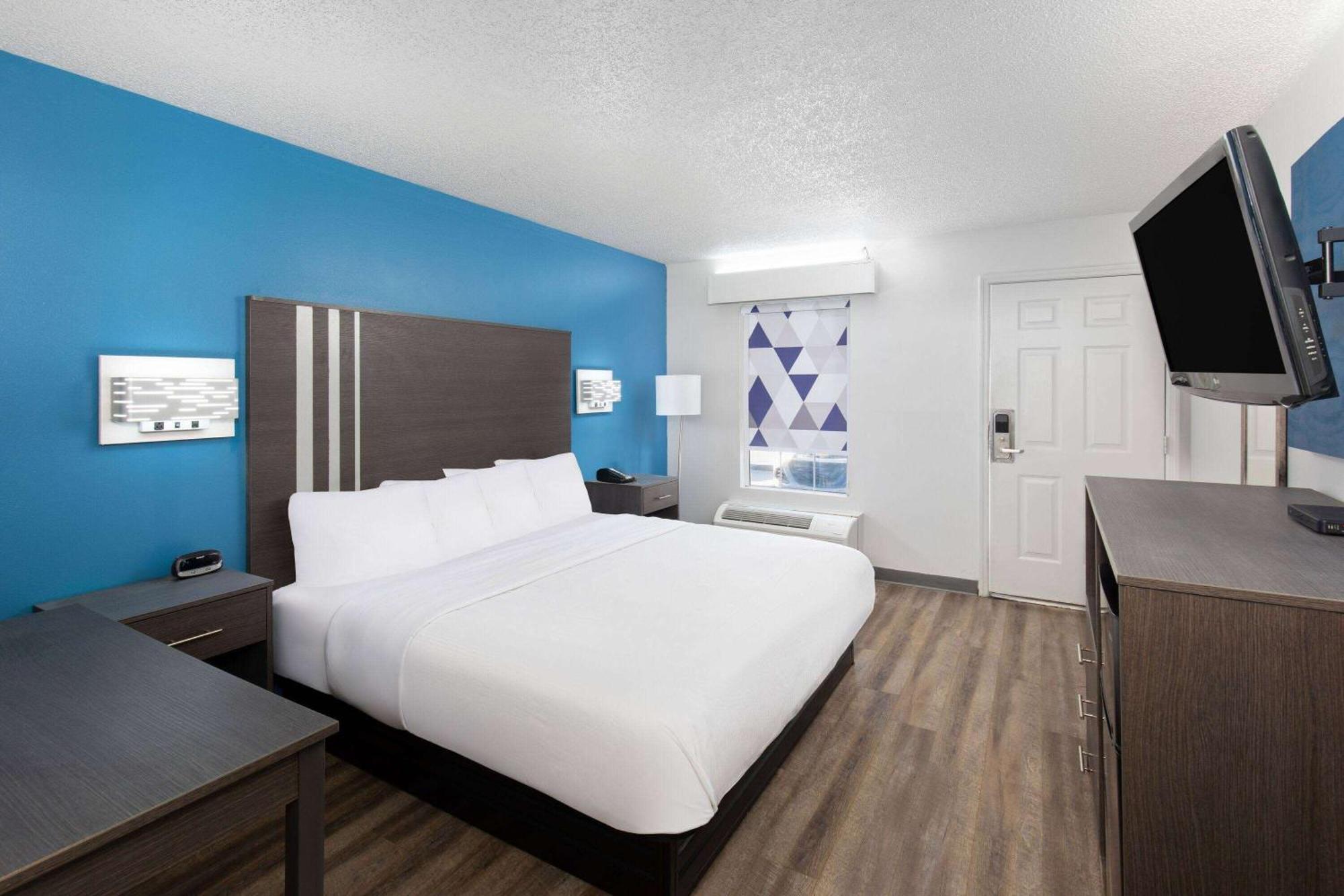 Hotel Baymont By Wyndham Selma Exteriér fotografie